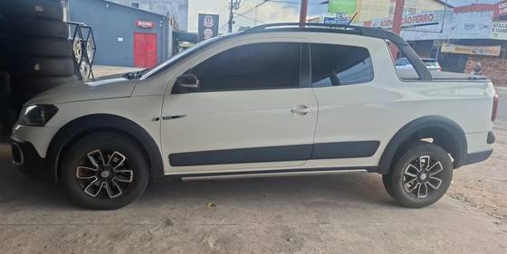 VOLKSWAGEN SAVEIRO 1.6 CROSS CD 16V FLEX 2P MANUAL